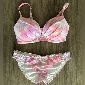 Victoria’s Secret swimsuit